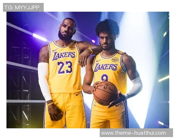 詹姆斯父子同台的历史时刻布朗尼正式宣布参加NBA选秀